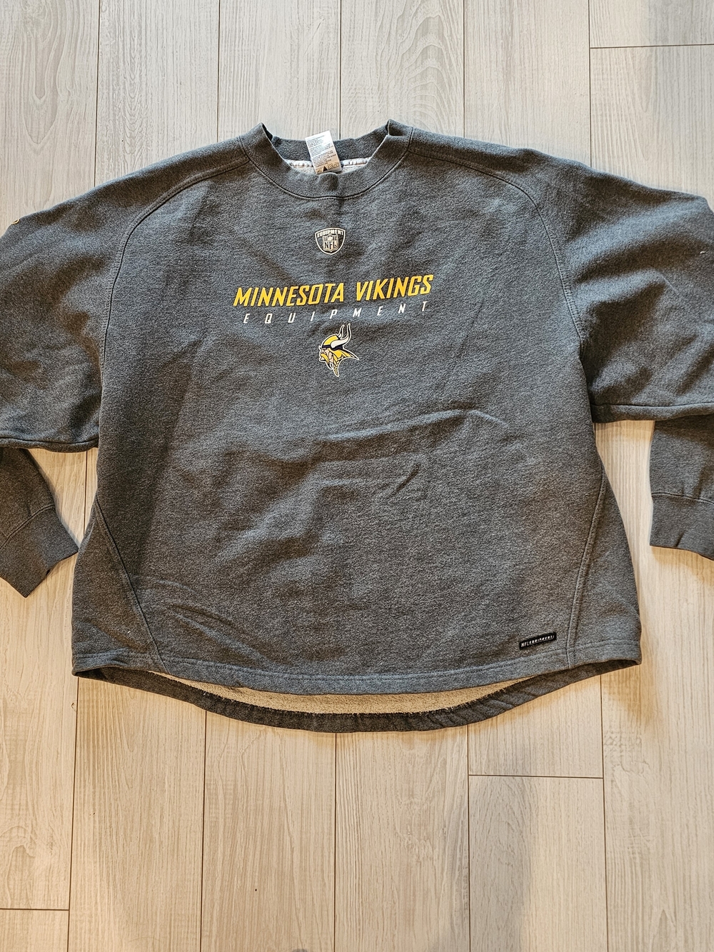 NFL x Reebok Minnesota Vikings Gray and Yellow Logo Sweatshirt Size XL